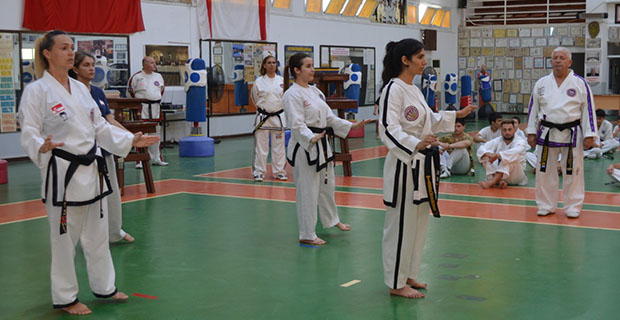 Taekwondocularda durmak yok