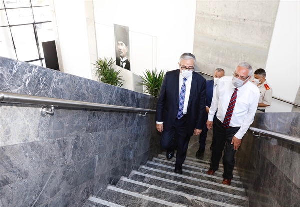 Cumhurbaşkanı Akıncı LTB sınırları içerisindeki muhtarlarla görüştü