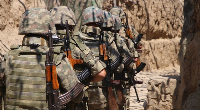 Azerbaycan ‘savaş hali’ ilan etti