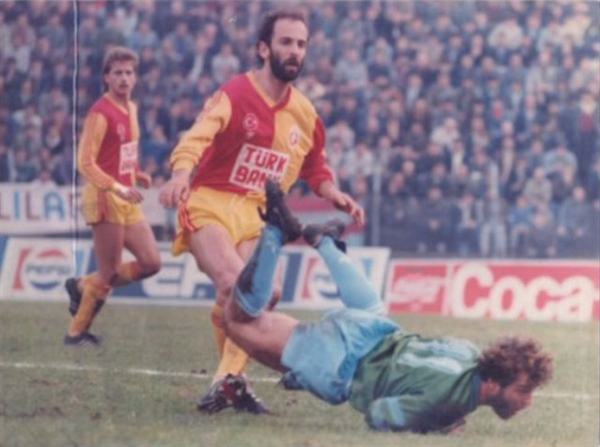 Erhan Önal 63 yaşında vefat etti
