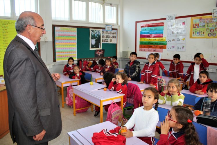 Özyiğit, Girne'de  2 okul yapılacağını açıkladı