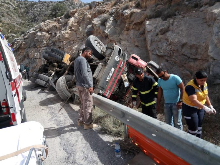 Dağ yolundaki kazada yaralananlar kaçak işçi