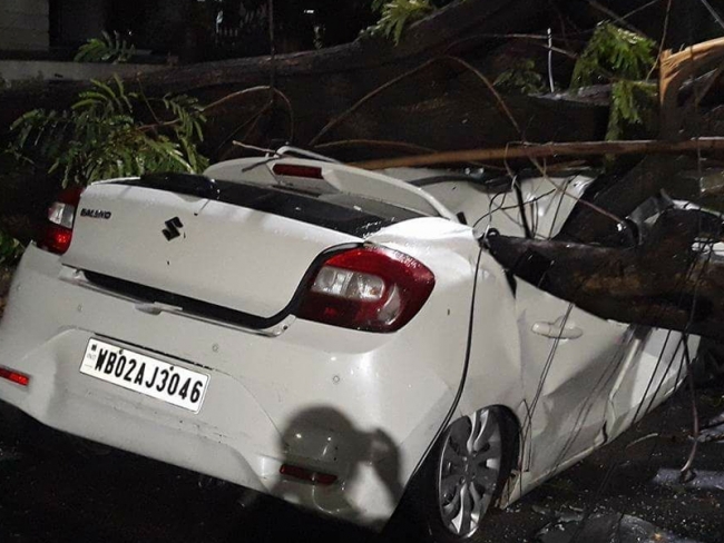 Hindistan’da şiddetli fırtına: 15 ölü
