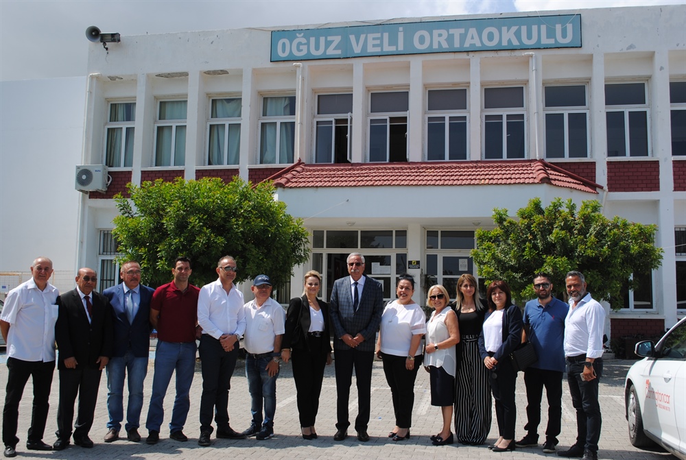 Güngördü, 19 Mayıs Türk Maarif Koleji ve Oğuz Veli Ortaokulu'nu ziyaret etti