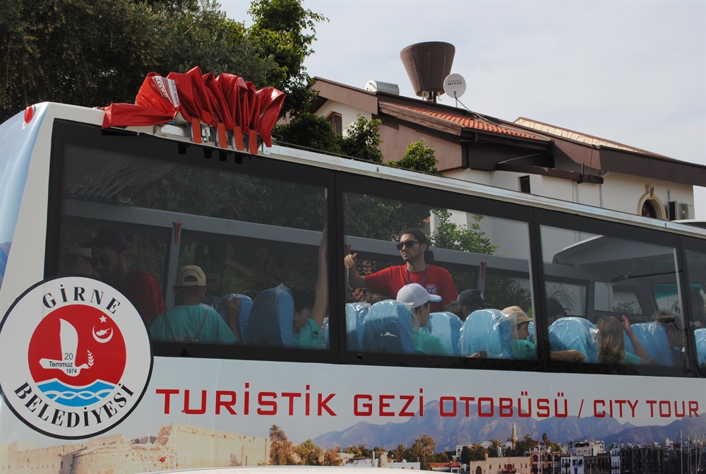Girne Belediyesi, turistik gezi otobüsü seferlerine başlıyor