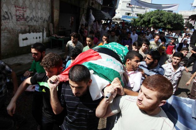 Gazze’de şehit edilen Filistinli sayısı 60’a yükseldi