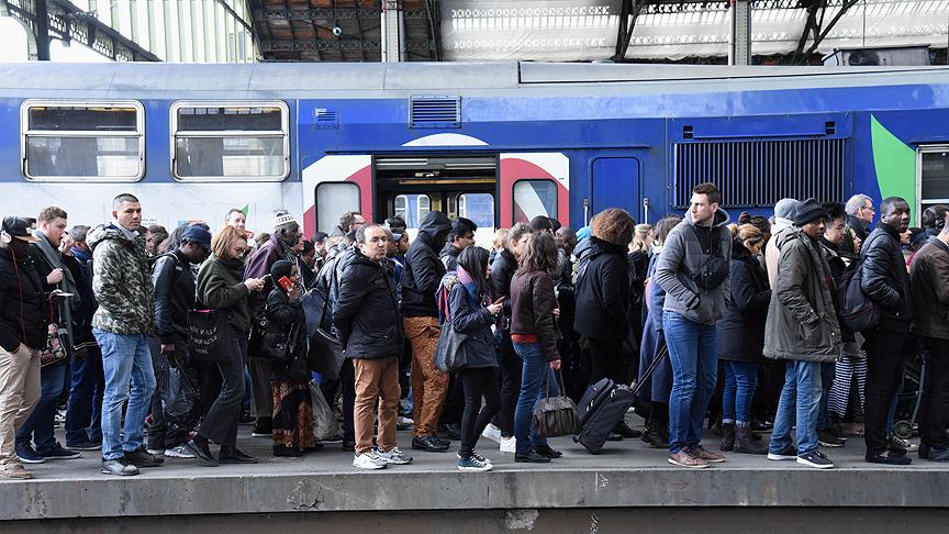 Fransa'da tren seferleri iptal