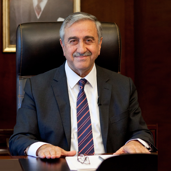 Cumhurbaşkanı Akıncı Eskişehir'e gitti