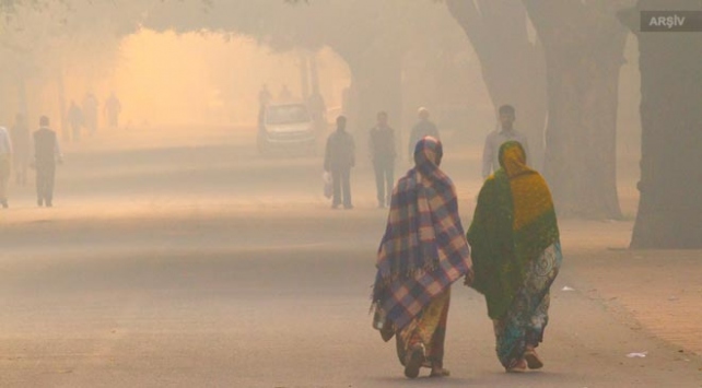 Hindistan’da hava kirliliği inşaatları durdurdu