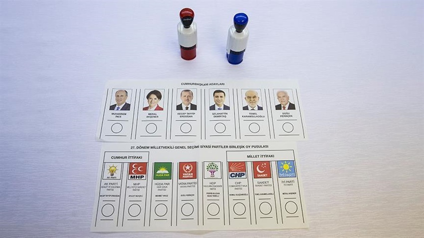 Türkiye'de oy pusulaları PTT'ye emanet