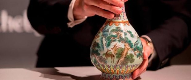 Çin vazosu 16,2 milyon Euroya satıldı
