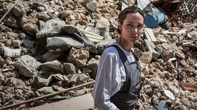 Angelina Jolie Musul’da: Gördüğüm en büyük yıkım