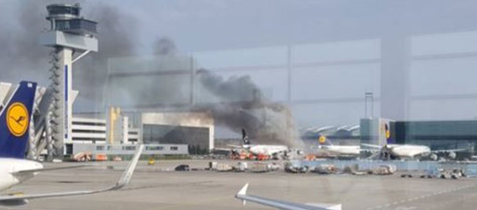 Frankfurt Havalimanı’nda bir uçakta yangın çıktı