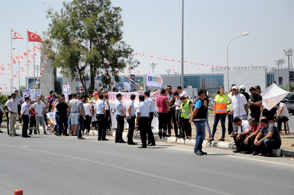 CAS çalışanları Ercan'da eylem yaptı
