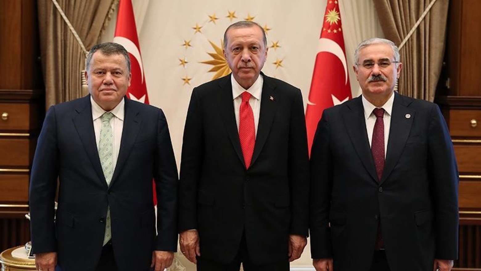 Erdoğan seçim tebriklerini kabul ediyor