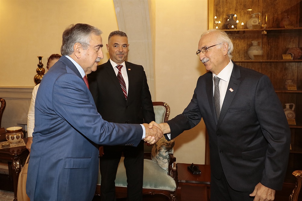 Cumhurbaşkanı Akıncı, Kuzey Kıbrıs Türk Kızılayı heyetini kabul etti