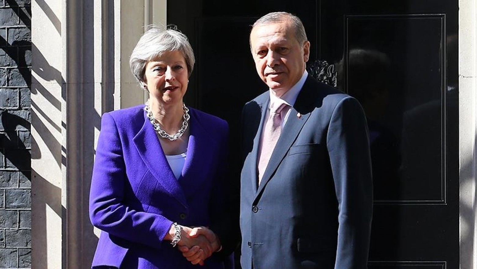 Erdoğan, Birleşik Krallık Başbakanı May ile telefonda görüştü