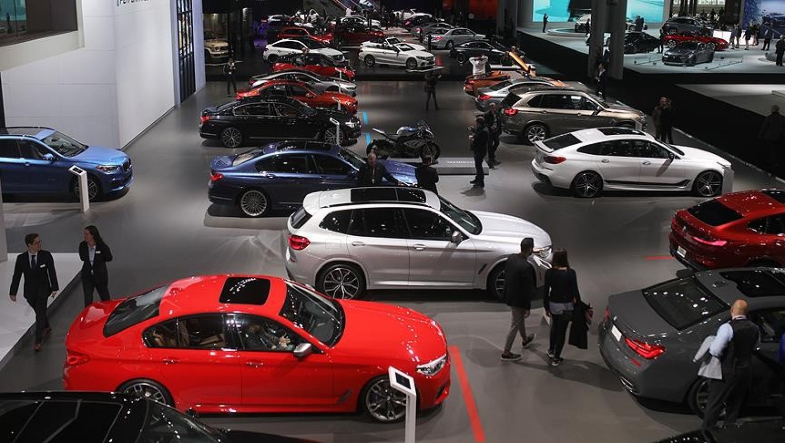 Türkiye’de lüks otomobil satışları hız kesti