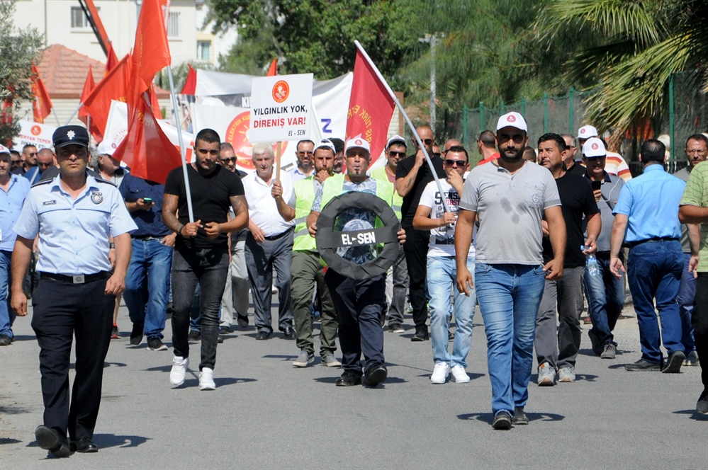 EL-SEN zamları ve KIB-TEK’e yatırım yapılmamasını protesto etmek için grevini sürdürüyor