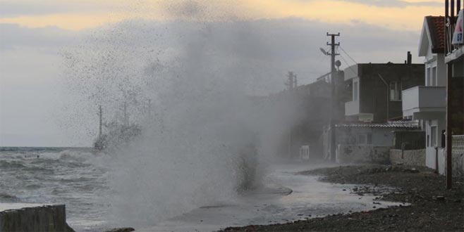 Tropik fırtına Kıbrıs’ı etkilemeyecek