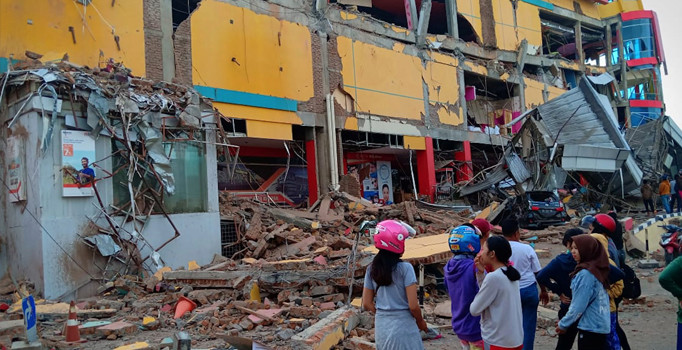Endonezya’daki deprem: Ölü sayısı bin 203’e yükseldi