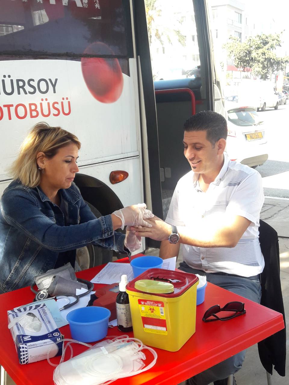 Döveç Grup'tan Kuzey Kıbrıs Kızılayı'na kan bağışı