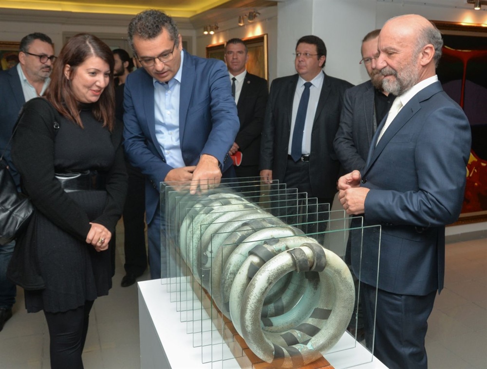 “Cumhuriyet Sergisi” Başbakan Erhürman tarafından açıldı