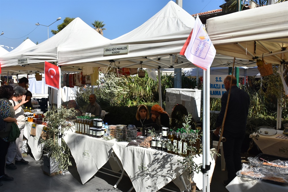 Girne Belediyesi, Kuşadası Zeytin Festivali’ne katıldı