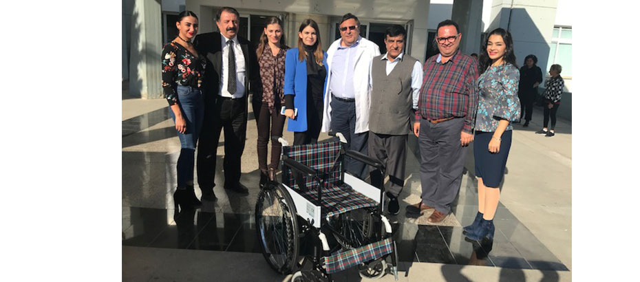 Choudhry hastaneye 25 tekerlekli sandalye bağışladı