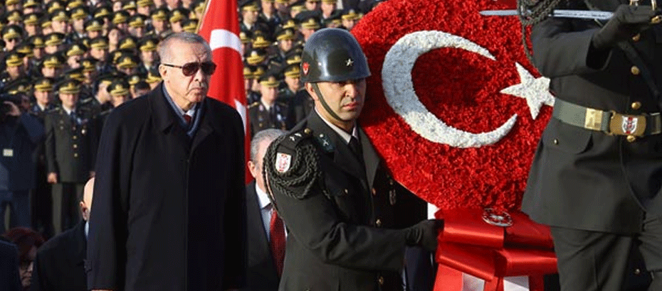 Atatürk, Anıtkabir’de düzenlenen törenle anıldı