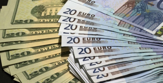 Sterlin, Dolar ve Euro bugün ne kadar?