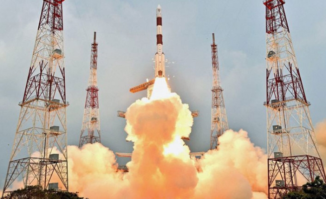 Hindistan 31 uydu fırlattı
