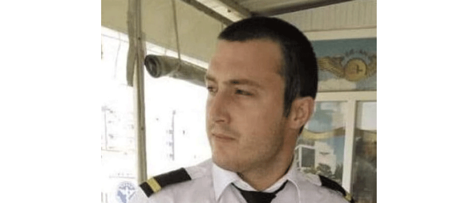 Kıbrıs asıllı genç pilotun cenazesi Antalya’da toprağa verildi