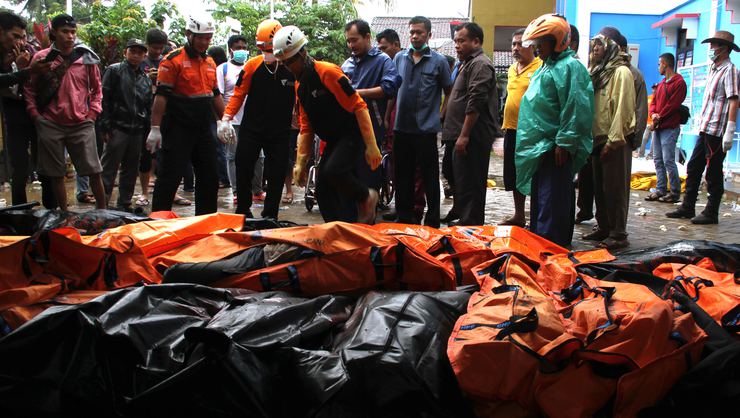 Endonezya’daki tsunamide ölenlerin sayısı 281’e  yükseldi