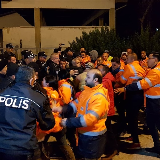 CAS çalışanları Ercan Havaalanı’nda eylem yaptı,tutuklananlar oldu