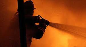 Kumyalı'da elektrikli soba yangına neden oldu