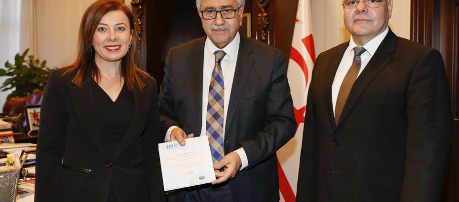 Akıncı, Kuzey Kıbrıs JCI Başkanı Dilek Kurnaz’ı kabul etti