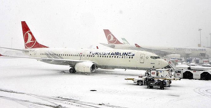Hava koşulları nedeniyle Türkiye’de bazı uçak seferleri iptal edildi