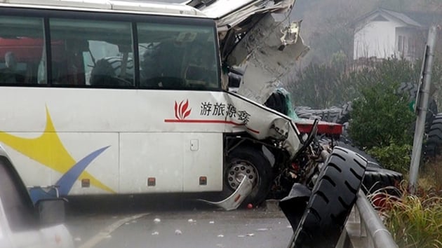 Çin’de kaza…2 kişi yaşamını yitirdi, en az 50 kişi yaralandı
