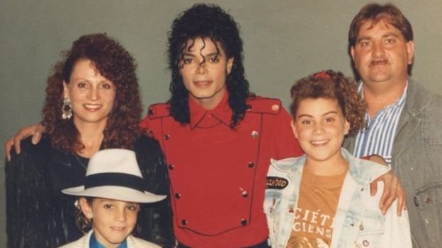 Çocukluklarında Michael Jackson'ın tacizine uğradığını söyleyenlerin hikâyeleri