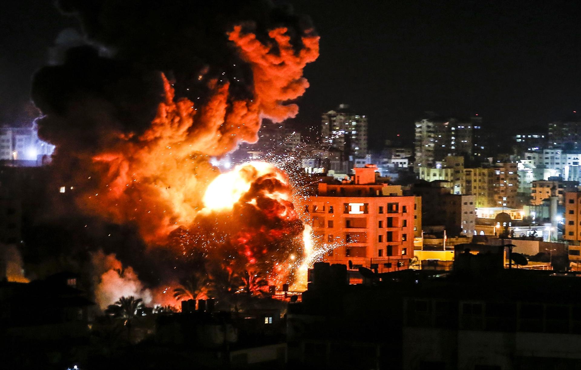 İsrail ateşkese rağmen Gazze’yi vurmaya devam etti