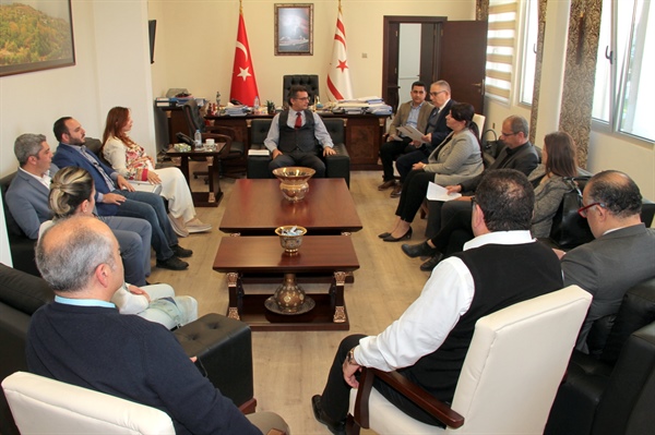 Başbakan Erhürman, YYK yetkililerini ve özel televizyon yayıncılarını kabul etti