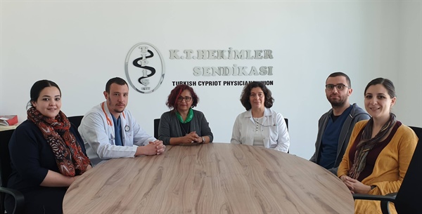 Evrensel Hasta Hakları Derneği yetkilileri Kıbrıs Türk Hekimler Sendikasını (TIP-İŞ) ziyaret etti