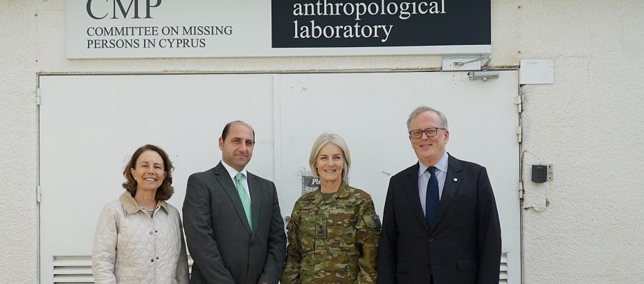 BM Barış Gücü Komutanı Antropoloji Laboratuvarı’nı ziyaret etti