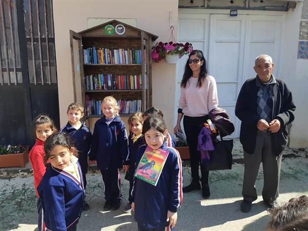 Akçay'da 2 sokak kütüphanesi hizmete girdi