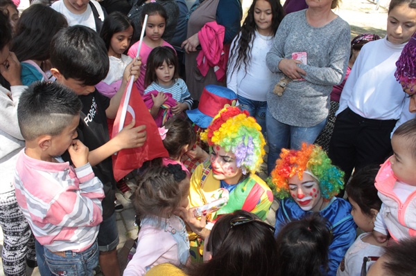 Demokrat Parti,Lefkoşa İlçe Kadın Örgütü çocuk festivali düzenledi