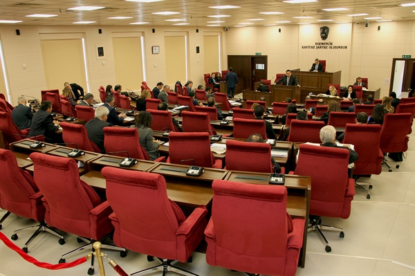 Cumhuriyet Meclisi Genel Kurulu 11.10’da Teberrüken Uluçay başkanlığında toplandı