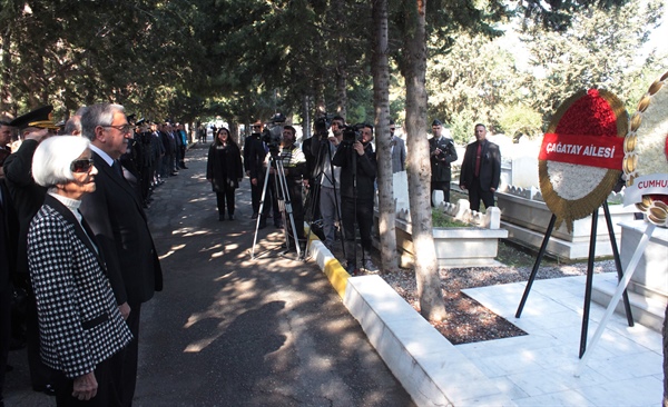 Merhum devlet adamı Mustafa Çağatay, 30’uncu ölüm yıldönümünde kabri başında anıldı