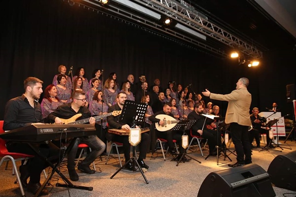 “Gönülden Gönüle” adlı Türk sanat müziği konseri düzenledi