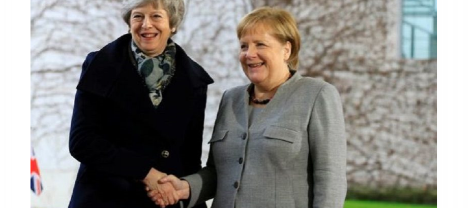 May ve Merkel Brexit’in ertelenmesini görüştü
